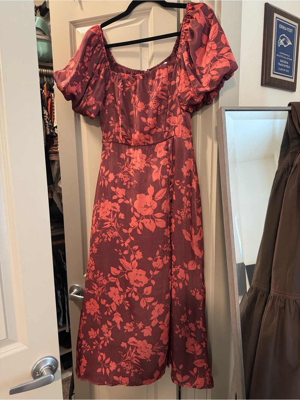 Francesca's Collections Rose Floral Puff-Sleeve Midi Dress